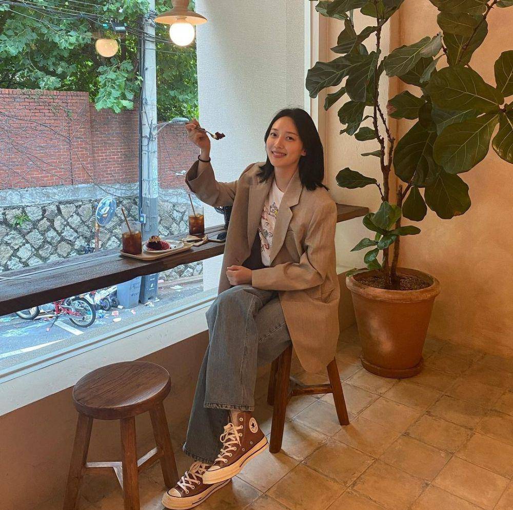 ide OOTD ngampus ala Pyo Ye Jin (instagram.com/yjiinp)