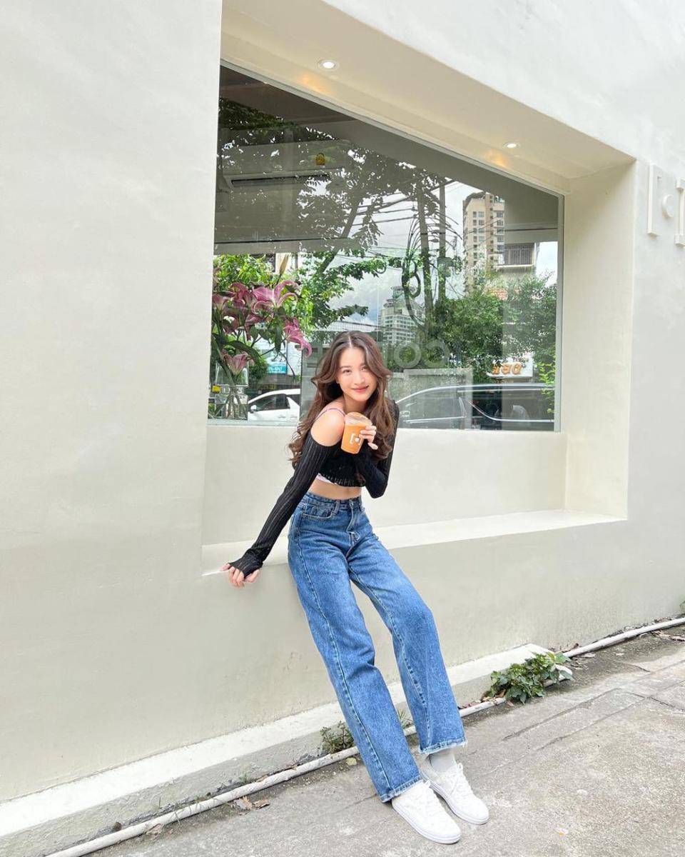 View Benyapa (instagram.com/view.benyapa)