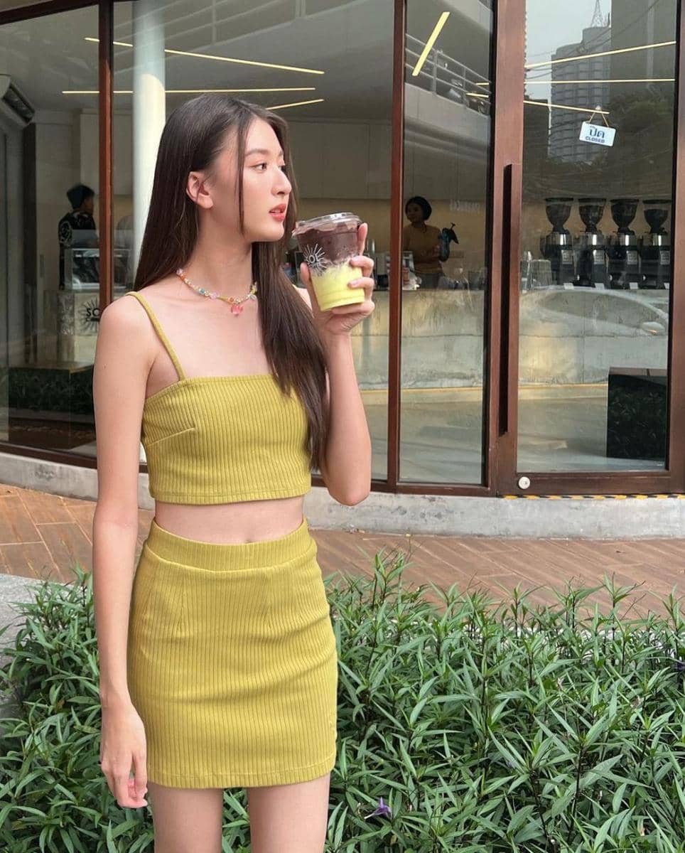 ide outfit one set ala View Benyapa (instagram.com/view.benyapa)