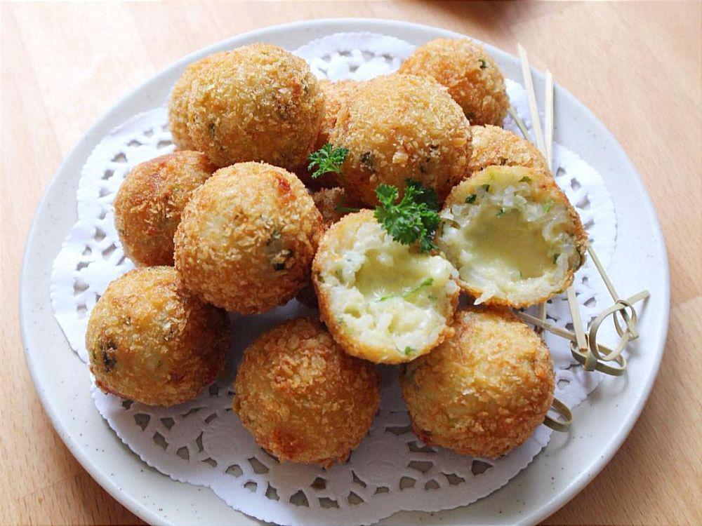 Resep Rice Ball Isi Keju Mozzarella, Creamy dan Lumer di Mulut