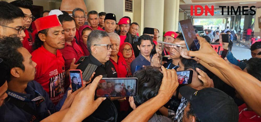 Hasto: Mas Gibran 'Dikuningkan', Sudah Tidak Menjadi Bagian PDIP