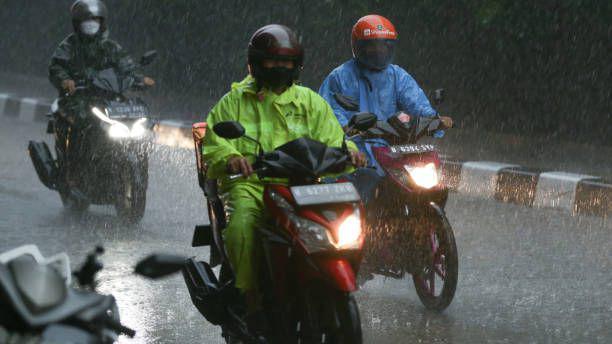 5 Tips Merawat Motor di Musim Hujan, Biar Aman dan Nyaman