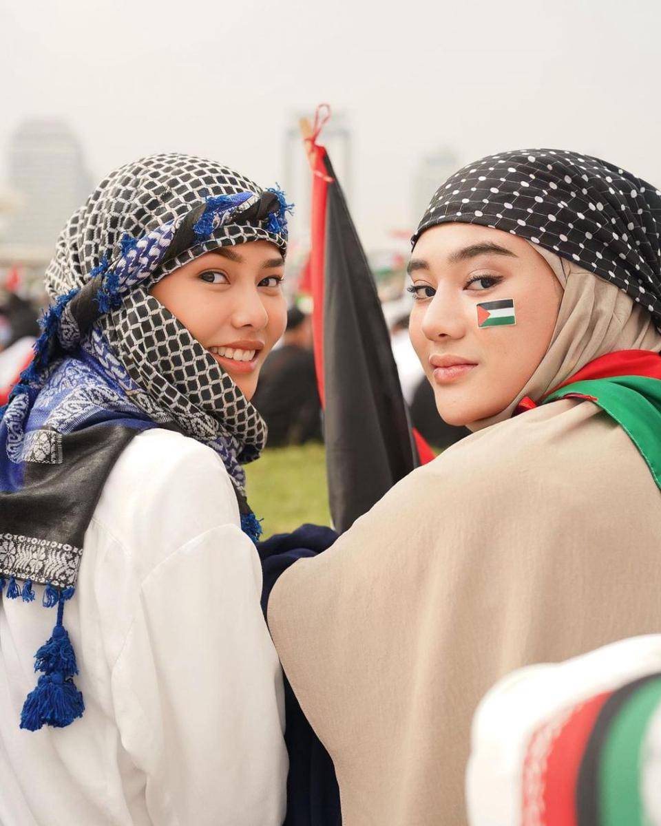 potret Clara Shinta ikut aksi bela Palestina di Monas (instagram.com/clarashintareal)