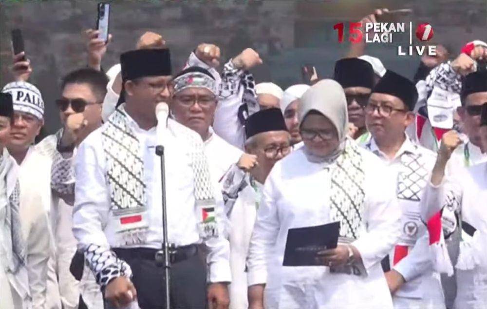 Anies Baswedan hadiri Aksi Damai Bela Palestina di Monas pada Minggu (5/11/2023). (youtube.com/tvOneNews)