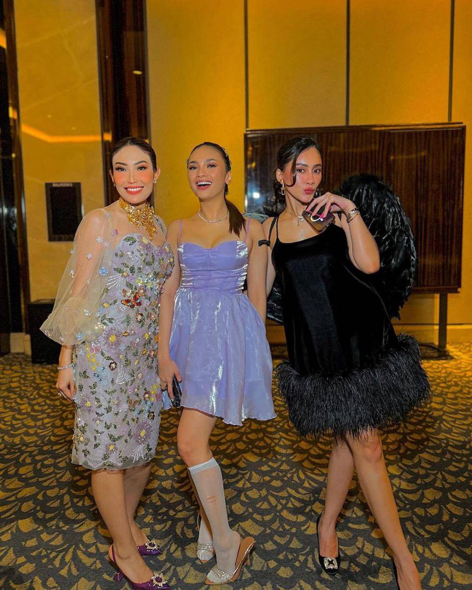 potret Ayu Dewi dan sahabat (instagram.com/mrsayudewi)