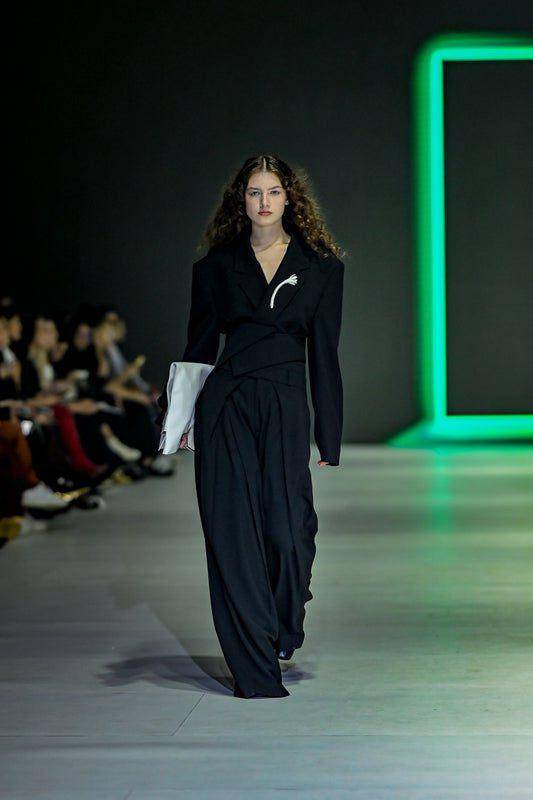 potret koleksi Dewi x San Jober di JFW (dok. Jakarta Fashion Week)