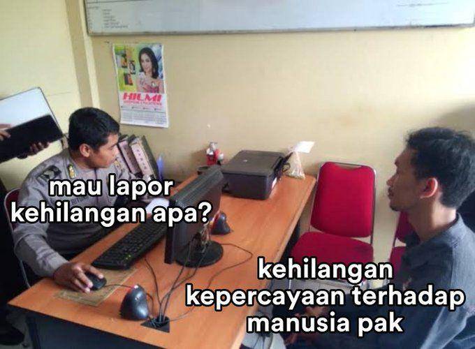 Meme lapor polisi (x.com/OHMYV3NUS)