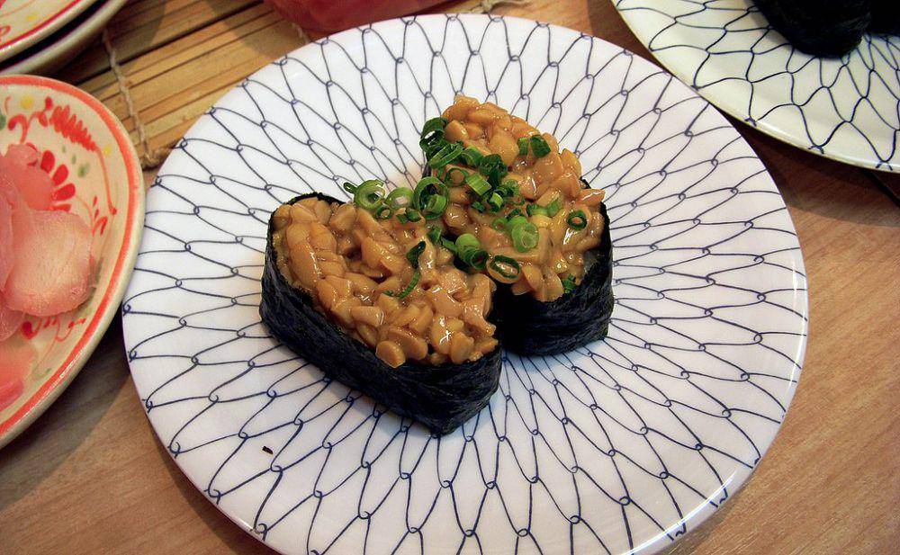 ilustrasi gunkan sushi (commons.wikimedia.org/Opponent)