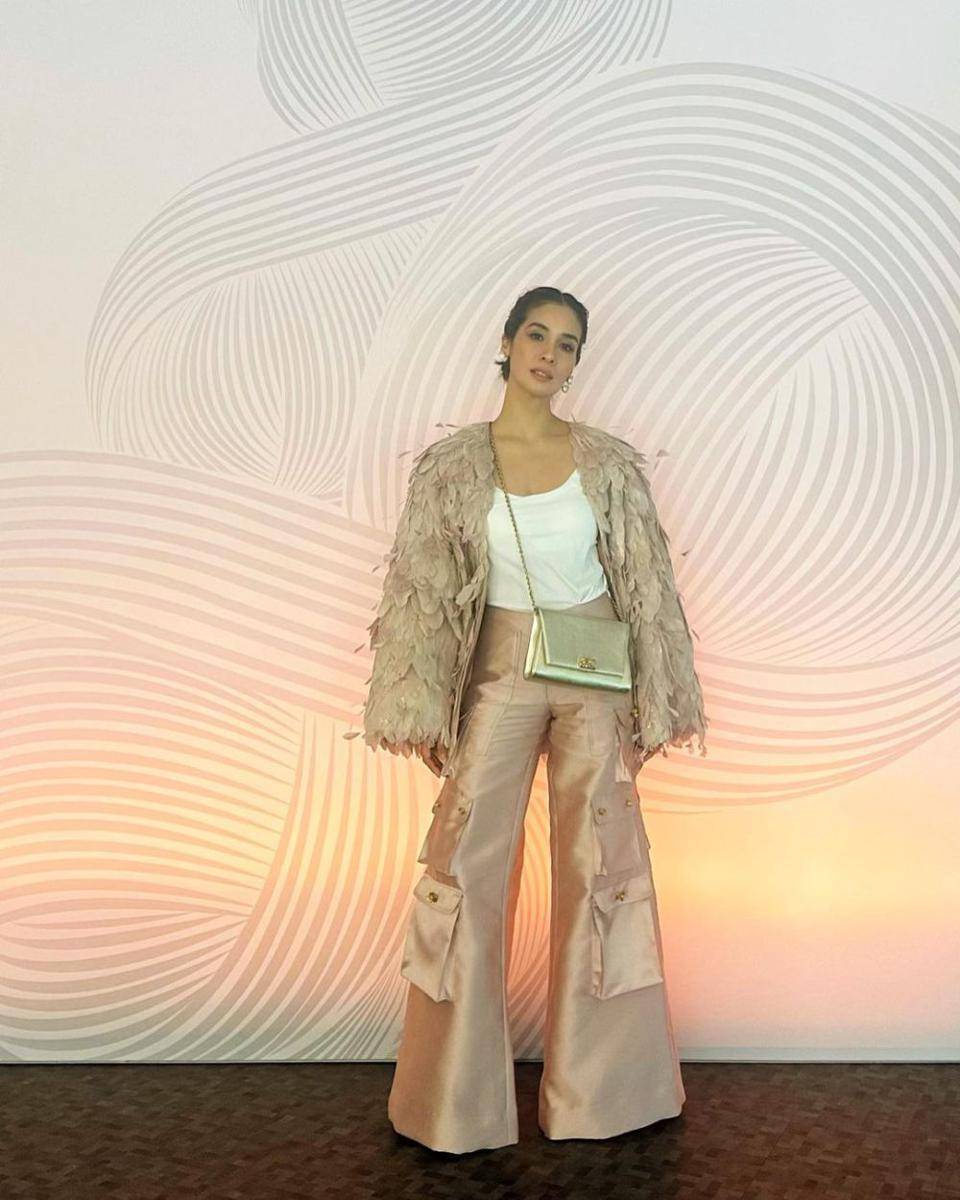 ide gaya semi formal Marsha Timothy  (instagram.com/marshatimothy)