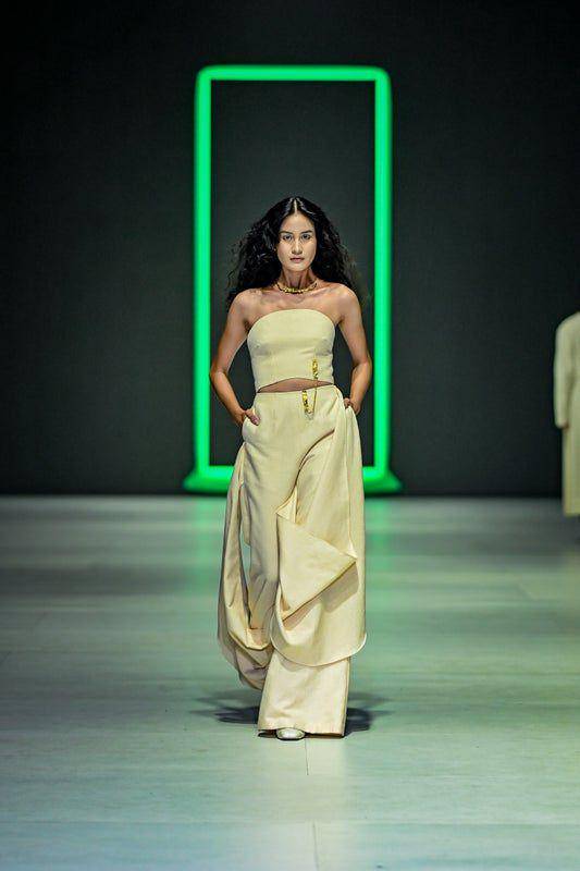 potret koleksi Dewi x San Jober di JFW (dok. Jakarta Fashion Week)