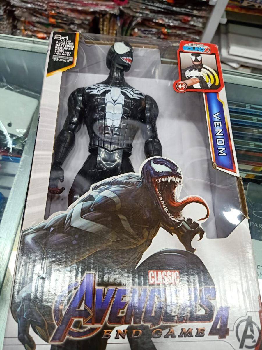 potret objek Venom bentuk gak karuan (reddit.com/r/crappyoffbrands)