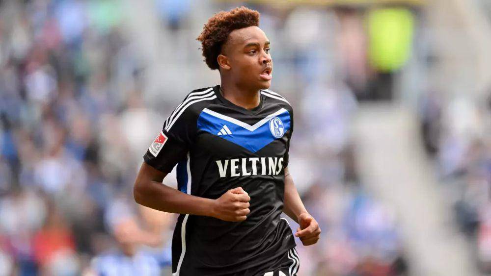 Assan Ouedraogo merupakan gelandang andalan FC Schalke 04 dan Timnas Jerman U-17. (fifa.com)