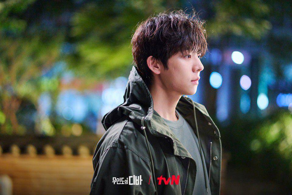 cuplikan Chae Jong Hyeop di drakor Castaway Diva (dok. tvN/무인도의 디바)
