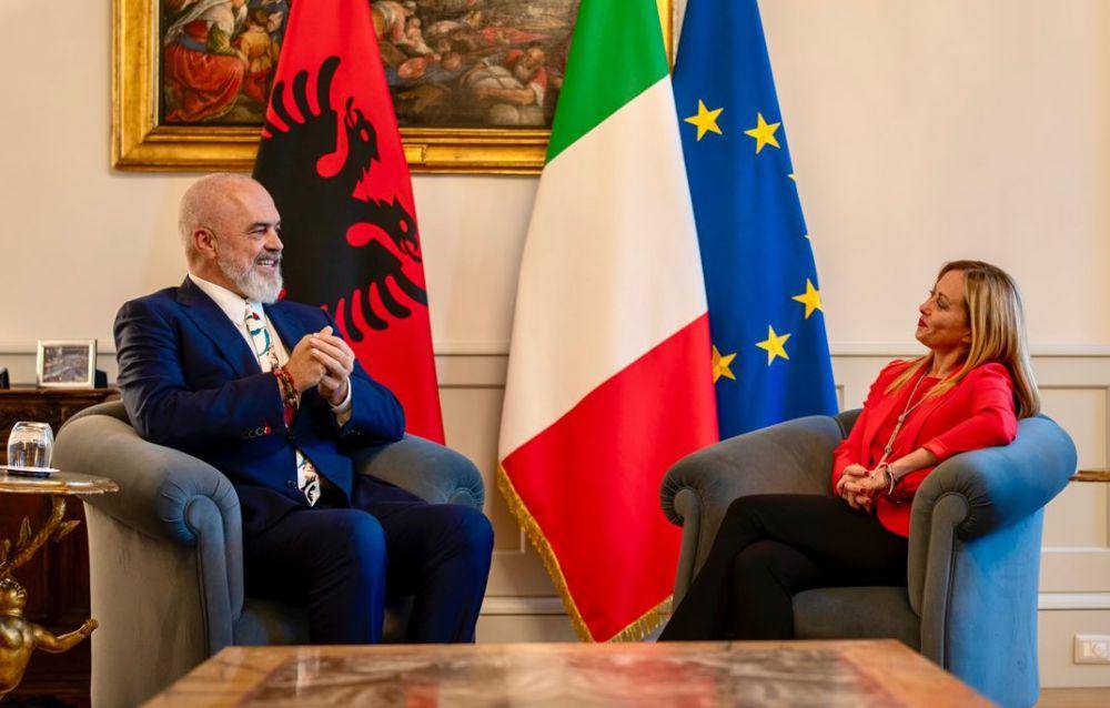 Perdana Menteri Albania, Edi Rama dan Perdana Menteri Italia, Giorgia Meloni. (twitter.com/GiorgiaMeloni)