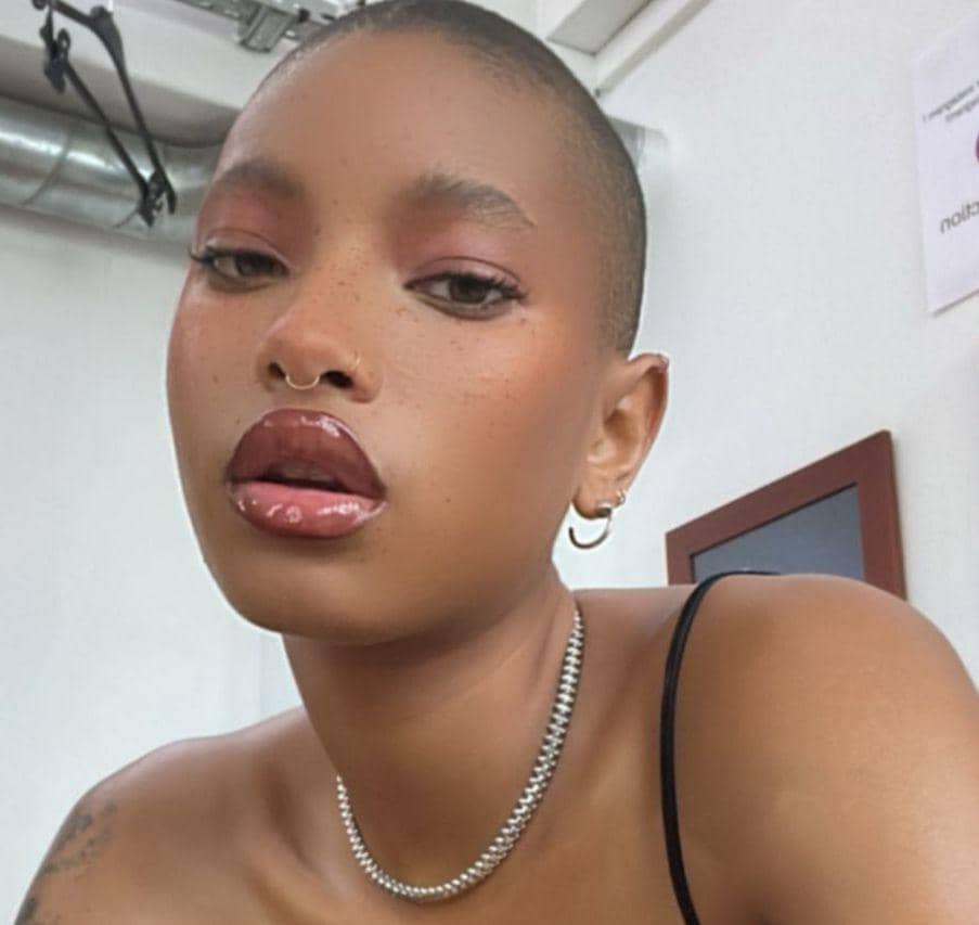 Willow Smith (instagram.com/willowsmith)