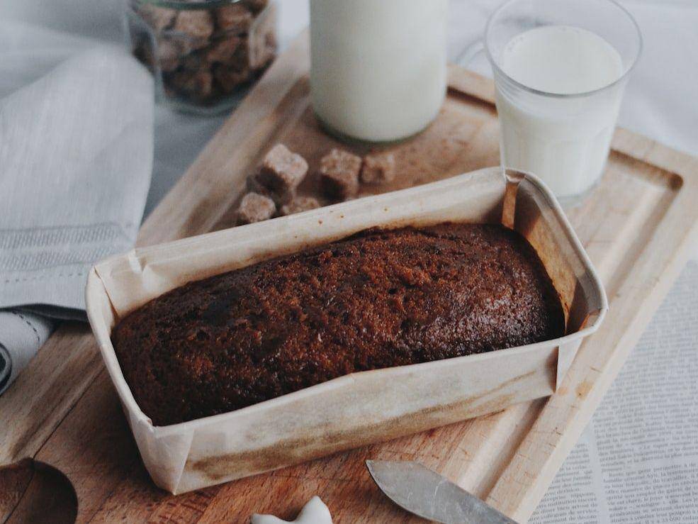 pumpkin bread dalam loyang (unsplash.com/Caroline Hernandez)