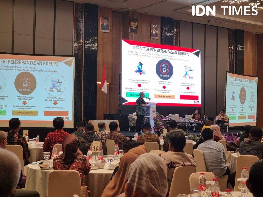 Wakil Ketua KPK Alexander Marwata saat di Palembang (IDN Times/Rangga Erfizal)