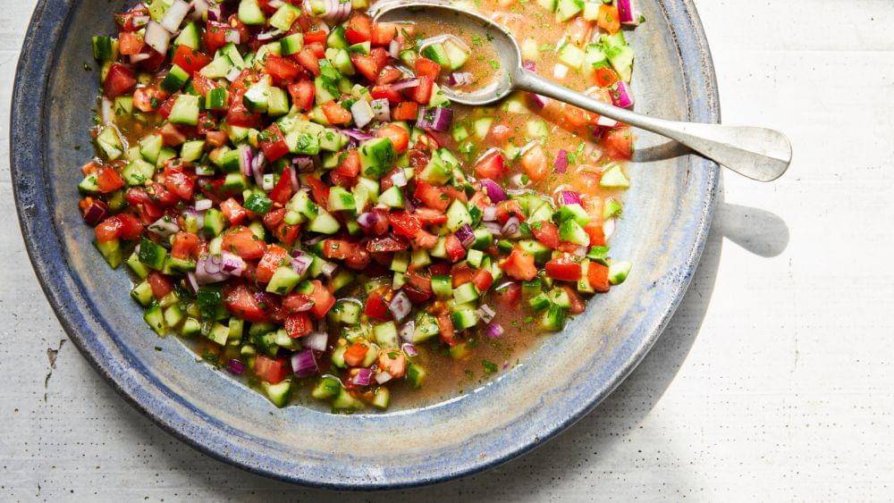 Ilustrasi shirazi salad (cooking.nytimes.com)