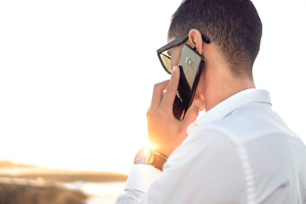 3 Fakta Fobia Panggilan Telepon yang Meningkat di Kalangan Anak Muda