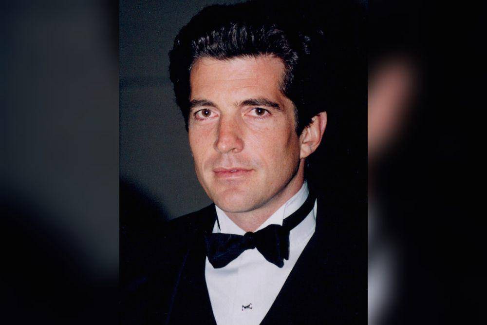 potret John F. Kennedy Jr. saat makan malam koresponden di Gedung Putih tahun 1997 (commons.wikimedia.org/John Mathew Smith)