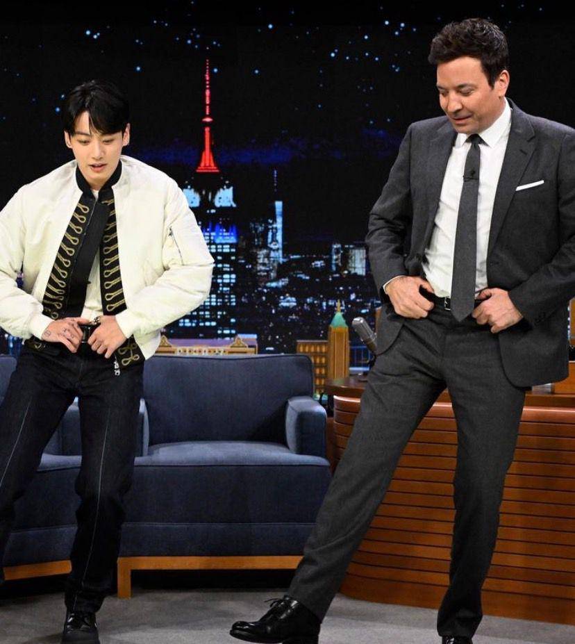 potret Jungkook di Tonight Show with Jimmy Fallon (instagram.com/fallontonight)