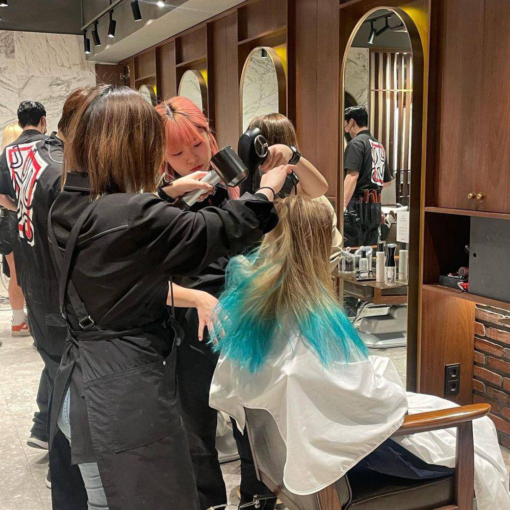 Juno Hair, Myeongdong-Seoul (instagram.com/juno_md2)