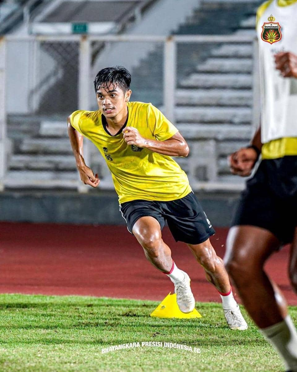 Sandeni Sidabutar saat memerkuat Bhayangkara FC (instagram/sandeni10)