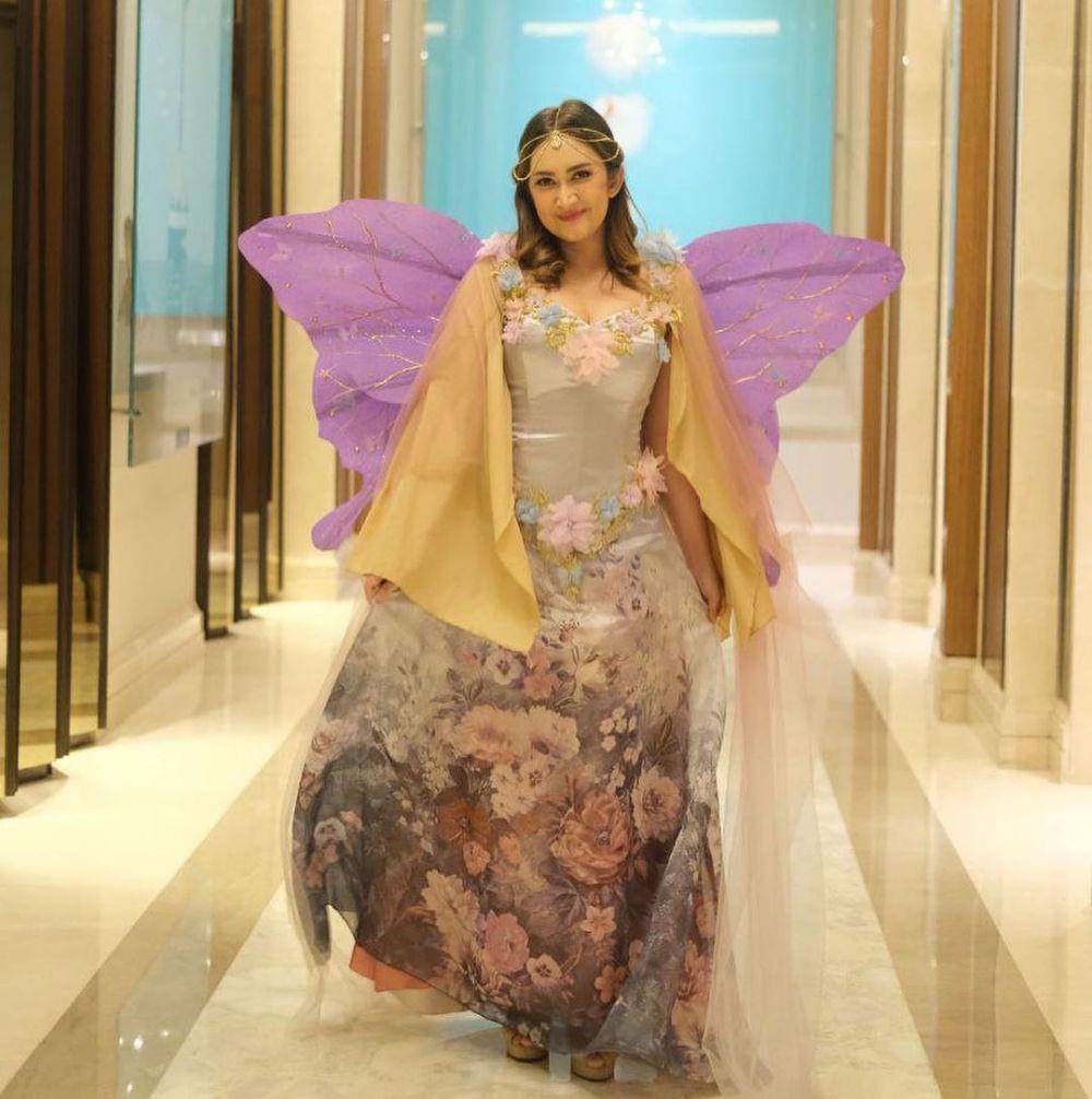 Nafa Urbach (instagram.com/nafaurbach)