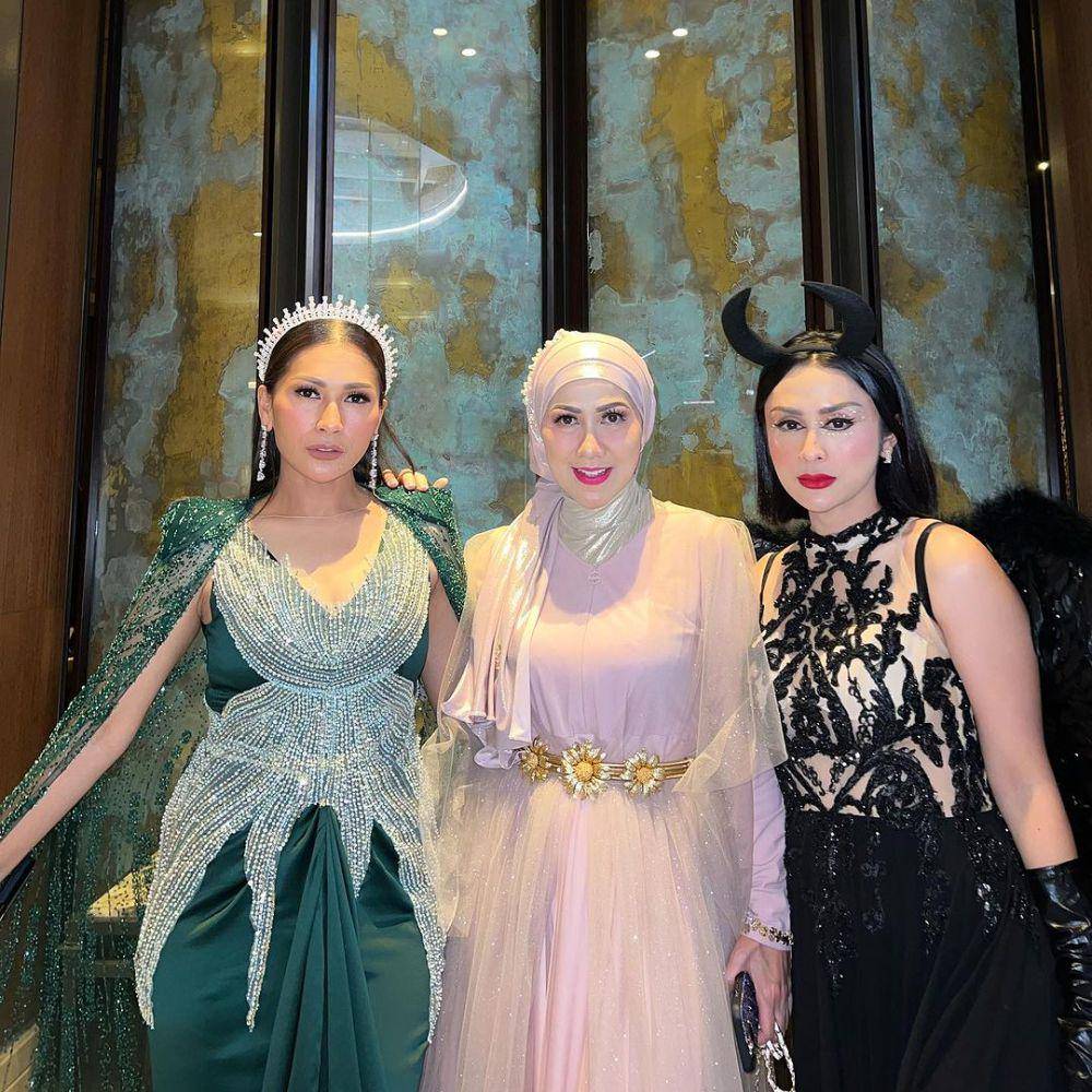 potret Tata Janeeta, Venna Melinda dan Selvi Kitty (instagram.com/selvikitty)