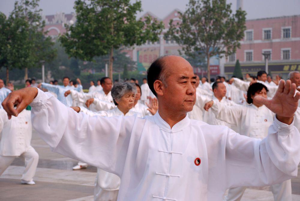 Studi: Tai Chi Bantu Perlambat Gejala Penyakit Parkinson