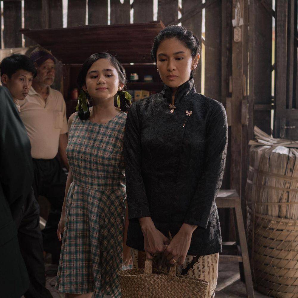 adu gaya Dian Sastro vs. Tissa Biani (instagram.com/tissabiani)