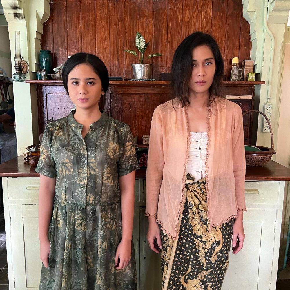 adu gaya Dian Sastro vs. Tissa Biani (instagram.com/tissabiani)