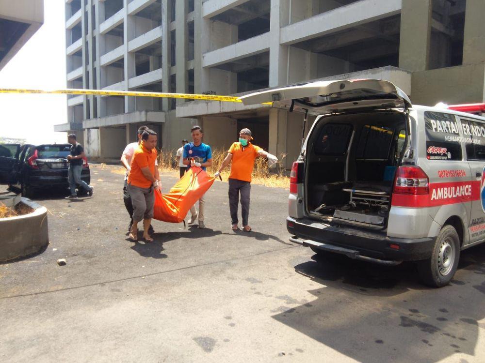 Mahasiswi Unair yang Tewas di Mobil Beli Gas Helium via Marketplace