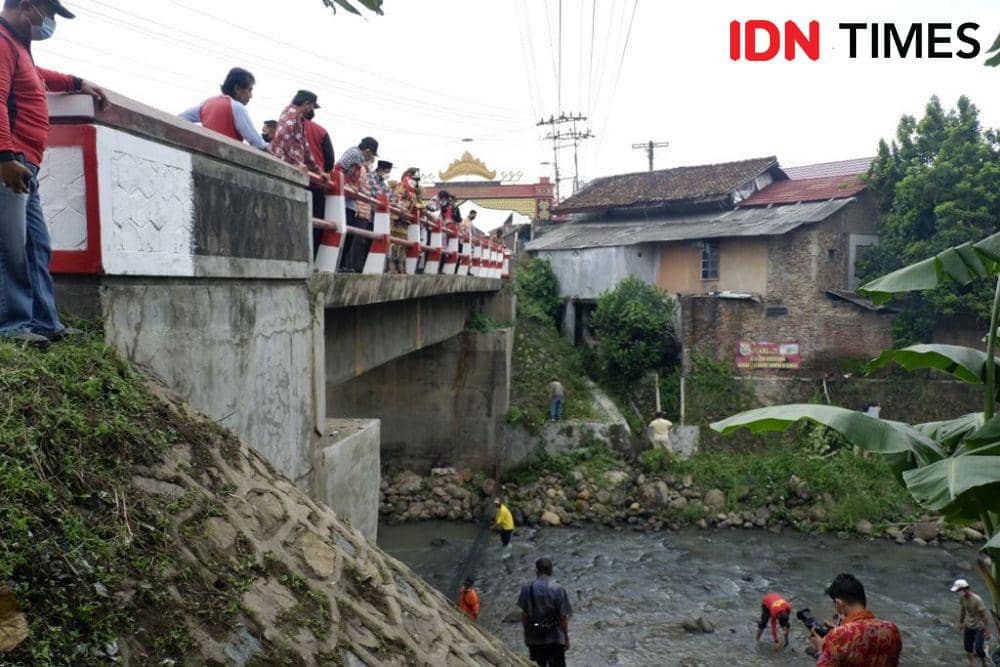 Sebulan 30 Titik Sungai Dibersihkan DLH Balam, Cegah Banjir?