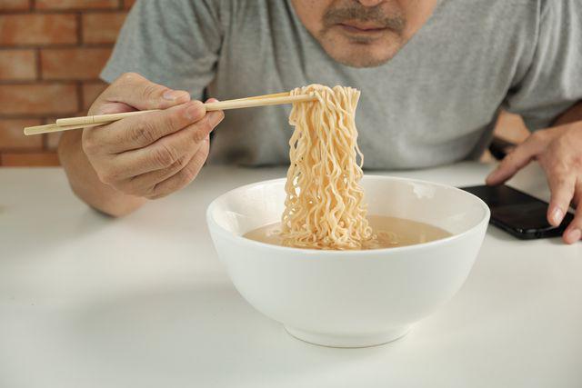 Rekomendasi Batas Maksimal Makan Mi Instan