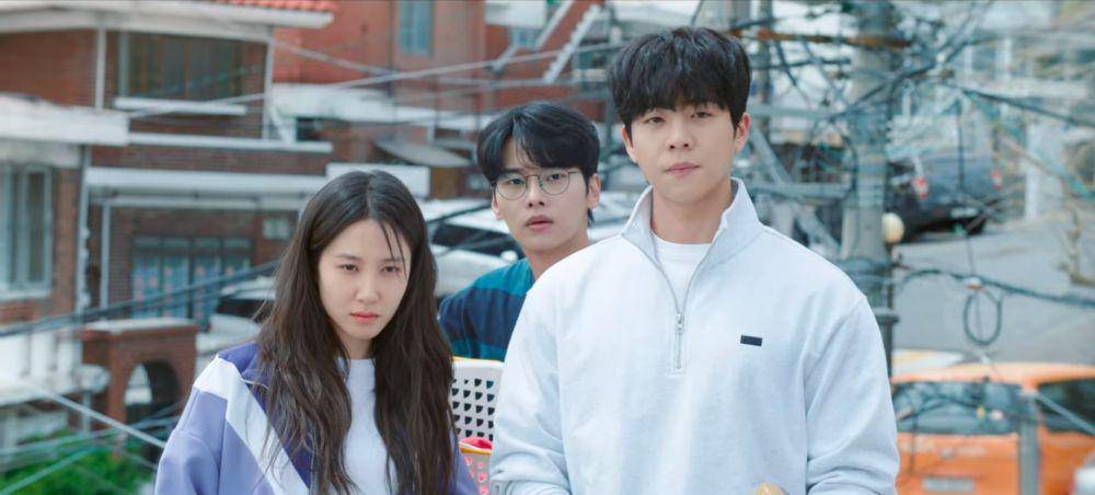 Park Eun Bin, Cha Hak Yeon, dan Chae Jong Hyeop di drama Castaway Diva (Dok. Netflix/Castaway Diva)