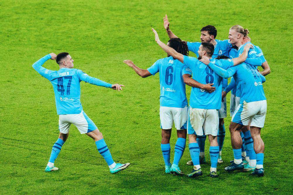 Manchester City (twitter.com/ManCity)