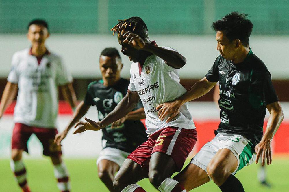 Persis Solo dalam laga menghadapi PSS Sleman di Liga 1 Indonesia 2023/2024 putaran kedua. (instagram.com/persisofficial)
