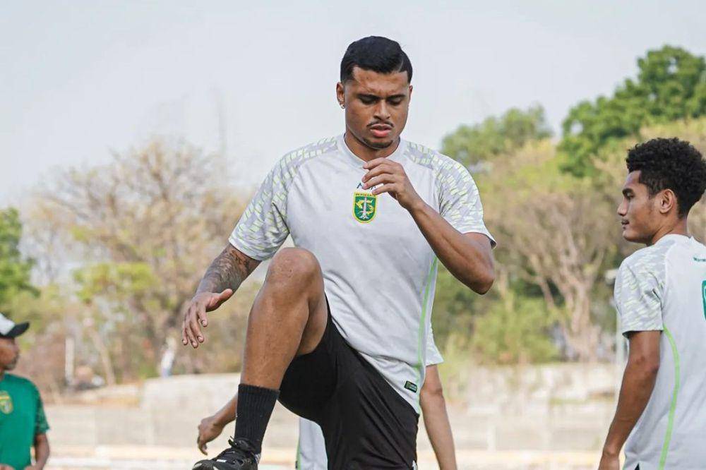 Yan Victor (instagram.com/officialpersebaya)