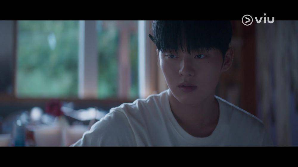 Choi Hyun Wook di drama Twinkling Watermelon (Dok. VIU/Twinkling Watermelon)