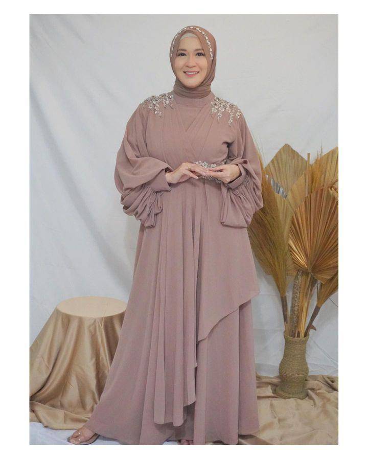 OOTD Okie Agustina (instagram.com/okieagustina_)