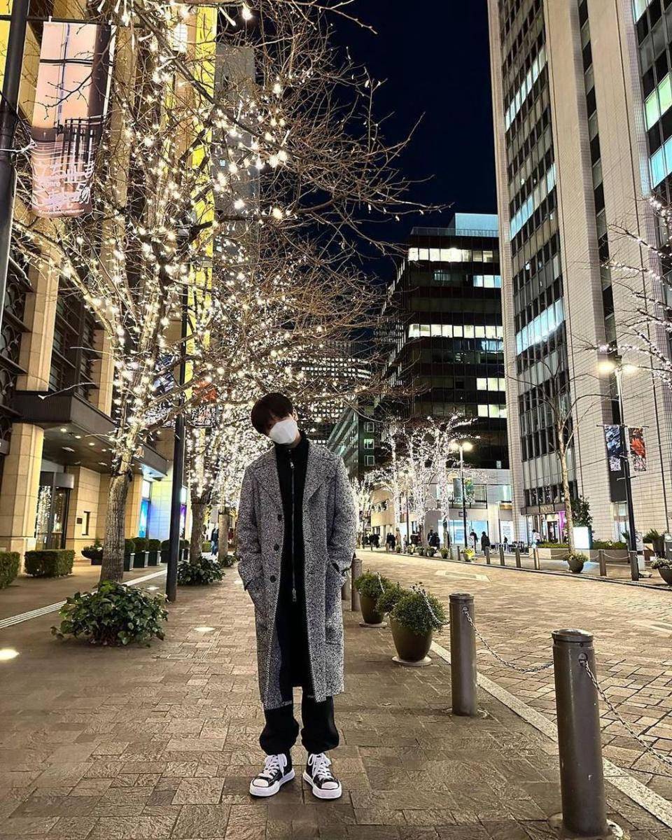 outfit layering ala Jisung NCT DREAM (instagram.com/nct_dream)