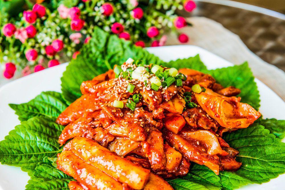 ilustrasi tteokbokki (pixabay.com/jyleen21)
