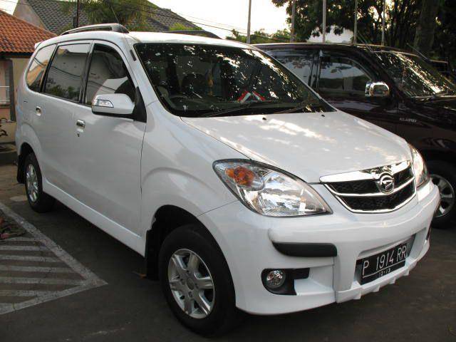 Daihatsu Xenia (commons.wikimedia.org)