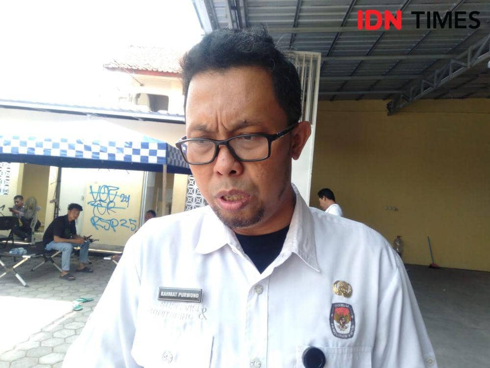 Kasubbag Keuangan Umum dan Logistik, KPU Bantul, Rahmat Purwono.(IDN Times/Daruwaskita)