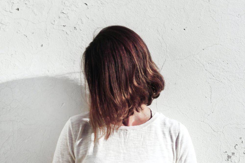 model rambut nungging (pexels.com/NordWood Themes)
