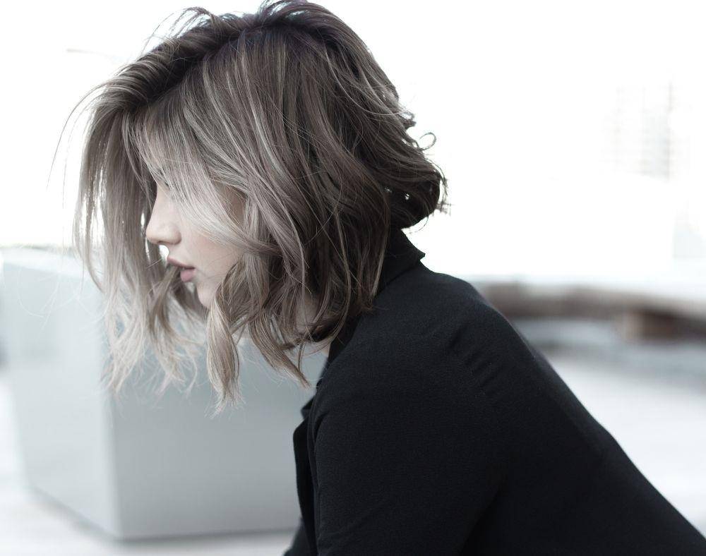 Model rambut bob nungging (unsplash.com/Oladimeji Odunsi)