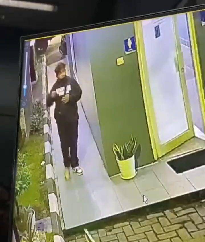Terduga pelaku yang merekam video di toilet SPBU. (Dok. Istimewa)