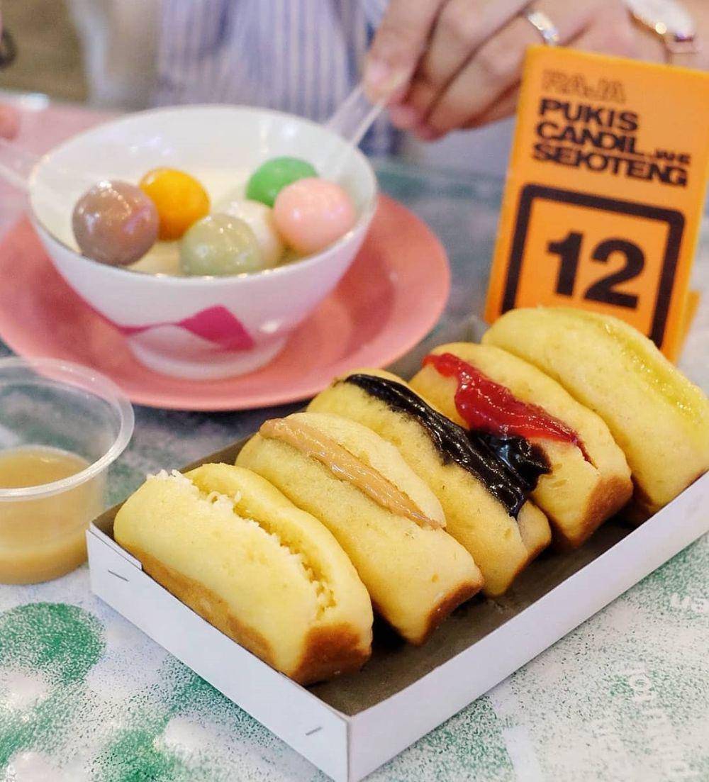 Pukis Modern (instagram.com/foodnotestories)