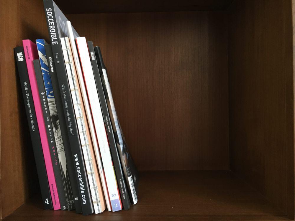 DIY Rak Buku Sederhana dari Kardus Bekas, Tahan Lama
